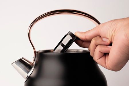 HADEN Czajnik Heritage 1.7l czarny