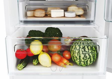 Lodówka do zabudowy Kernau KBR 19534 NF SzufladaZero NoFrost 193x54