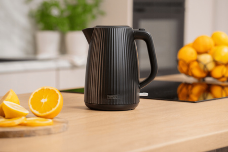 Czajnik elektryczny Kernau Basic BKSK 181 BK 2200W 1,7L STRIX styl loft