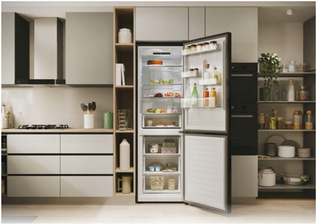 Lodówka wolnostojąca CANDY CNCQ2T618EB NoFrost 185cm